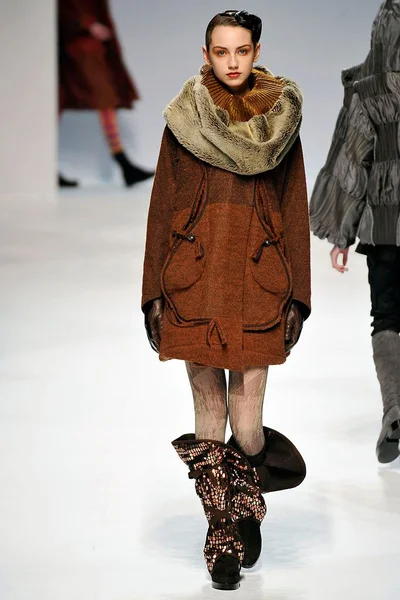 Look 34